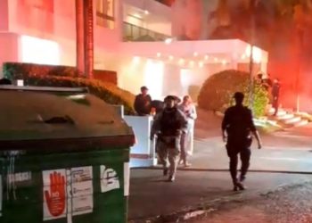 Incendio en edificio de Punta del Este: un hombre falleció por paro cardiorrespiratorio y un niño debió ser internado