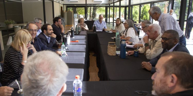 Venezuela: Gobierno reafirma principio de no intervención y solución pacífica 