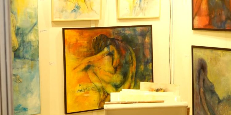 Más de 200 artistas exponen en la feria MART 2026