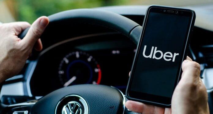 Abella sobre precios Uber; «pasa en todas partes del mundo ante la saturación y la demanda»