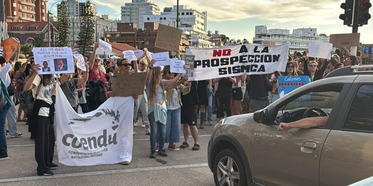 5 de marzo Marcha Nacional en defensa del mar