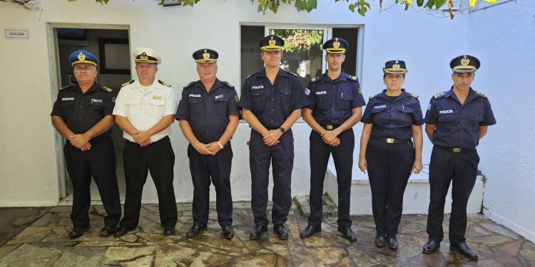 Movimientos internos en la estructura policial del departamento con una serie de ascensos y traslados