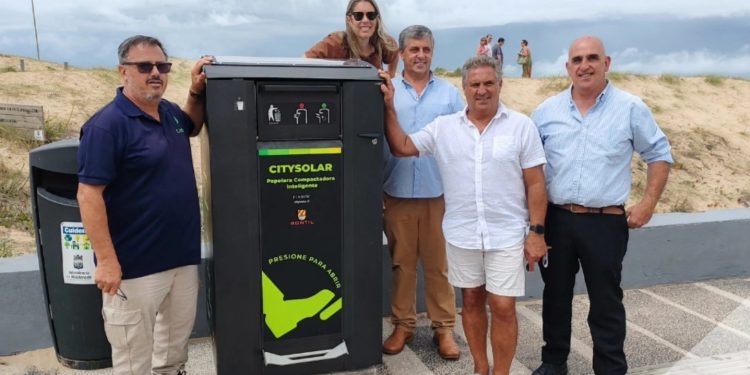 Punta del Este estrena la primera papelera inteligente de Sudamérica para optimizar la gestión de residuos