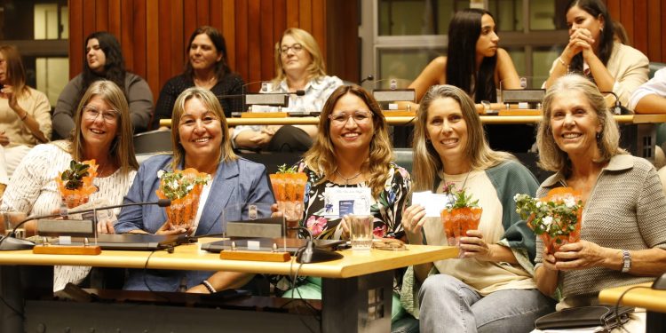 Partido Nacional homenajeó a mujeres militantes en su día