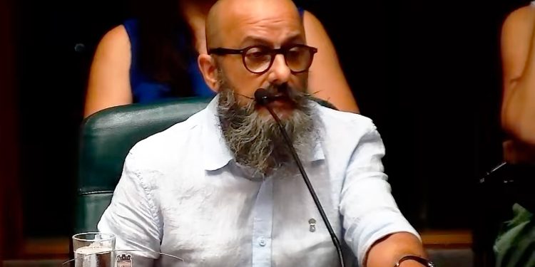 F.A. destaca responsabilidad, republicanismo y promesas cumplidas en discurso de Orsi