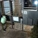 Con total impunidad: delincuente trepó un portón y robó una garrafa en el complejo Casa Morada Aguilar