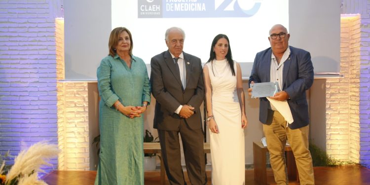Medicina del CLAEH fue calificada como «pionera» por el intendente Abella
