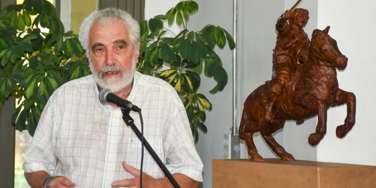 Garzón se llena de arte: Herbenn Lazo inauguró su muestra en la ex Estación AFE