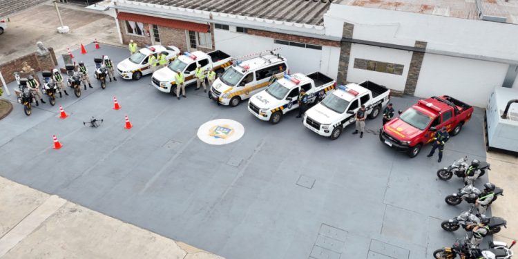Comienzo de semana de turismo: Policía Nacional despliega amplio operativo