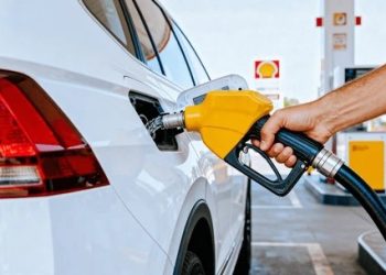 Guerra en Medio Oriente continúa disparando los precios del combustible también a nivel mundial