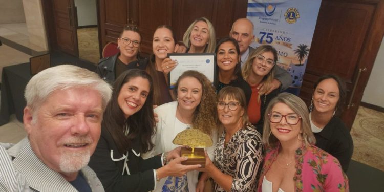 El Hemocentro de Maldonado fue distinguido con el Premio Ibirapitá de Oro por su labor de salud en donación de sangre