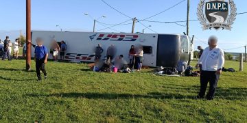 Vuelca ómnibus de empresa EGA en ruta; varios lesionados