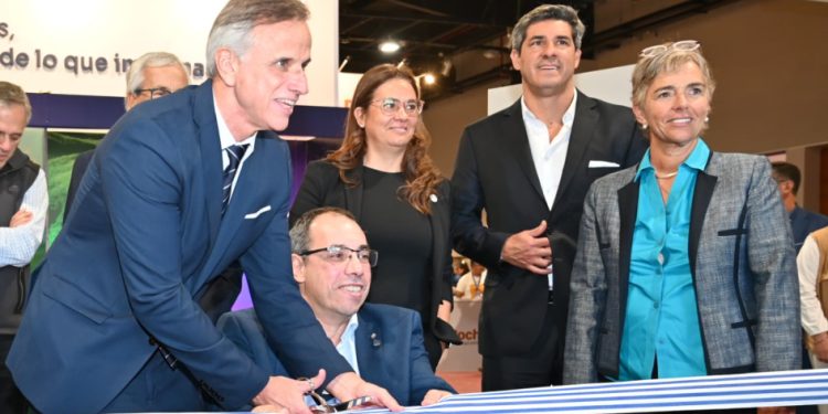 Primera edición de Expo Turismo Uruguay reunió más de 90 empresas