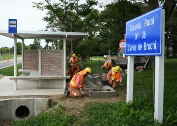 54 nuevas garitas para usuarios del transporte público