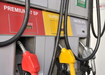 Rige aumento de los combustibles