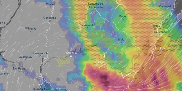 Alerta regional: Uruguay quedará en el choque de sistemas y se esperan lluvias intensas y vientos fuertes