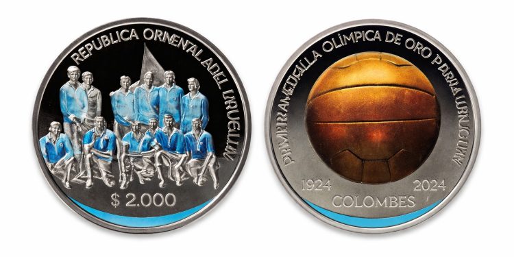 Presentaron medalla conmemorativa del primer triunfo futbolístico de Uruguay