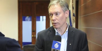 Gobierno advierte posible variación “importante” en proyecciones macroeconómicas; “el mundo no nos está ayudando”, dijo el subsecretario de Economía