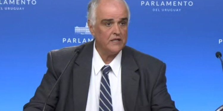 Familiares de Gustavo Penadés crearon una cuenta para dar información que permita llegar “a la verdad”