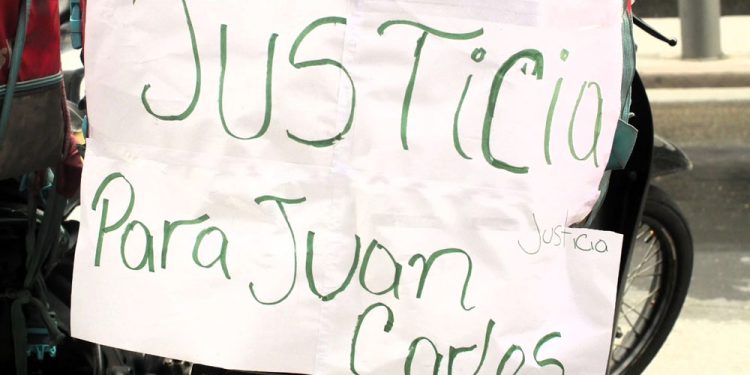 Indignación y miedo en las calles de Montevideo, repartidores de PedidosYa se movilizan tras crimen que sacude al sector