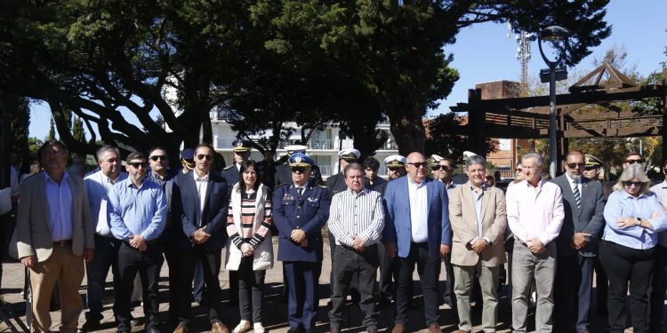 Compromiso y cumplimiento destacaron como ejes en acto por 201 años del desembarco de los Treinta y Tres