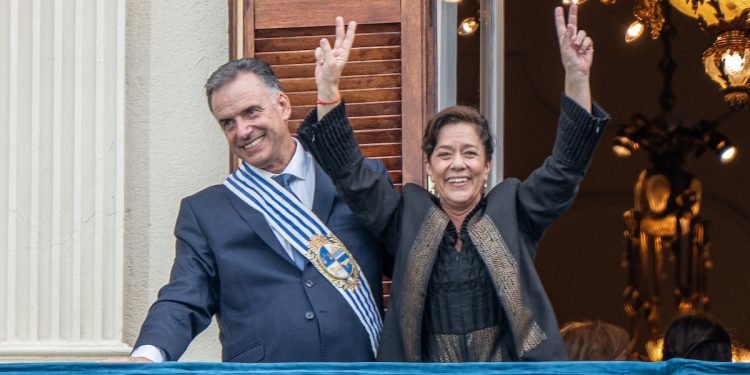 Esposa de Yamandú Orsi: su formación en Maldonado; la ausencia de “buenas noticias” en los medios; “el poder” como “la peor droga»; y el gusto por los saludos en el supermercado