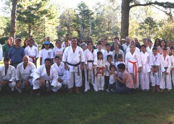 Escuela Shotokan Maldonado reúne a más de 70 participantes en su Taller de Karate-Do en el Jardín Japonés Punta