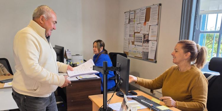 Ángel González asume como alcalde interino en el Municipio de Maldonado y prioriza el seguimiento de obras urbanas