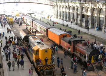 Impulsan centro intermodal de transporte que incluya las instalaciones de Estación General Artigas de trenes