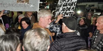 Fuerte respaldo ciudadano a la gestión del Dr. Jorge Curbelo frente al Hemocentro de Maldonado