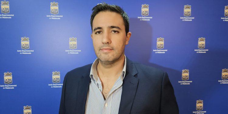 Adolfo Varela: La preocupación nuestra es saber qué va a pasar con el Hemocentro