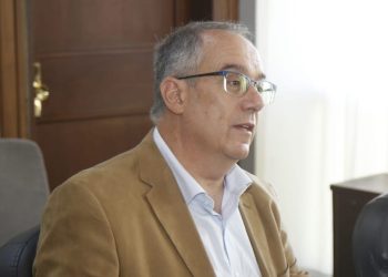 Mahía presentó en Maldonado el proyecto de Universidad de la Educación y defendió la formación docente universitaria