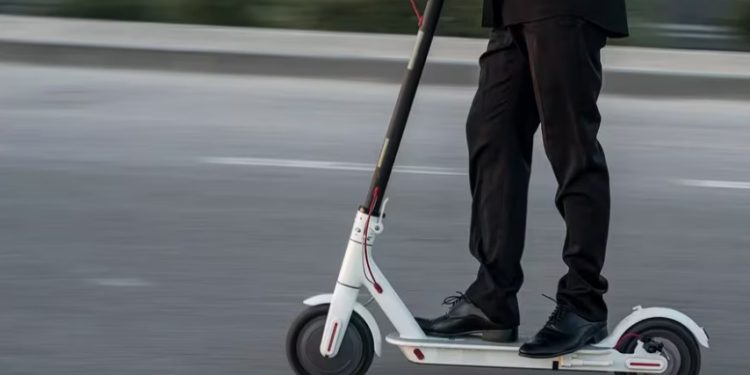 Monopatines eléctricos: Congreso de Intendentes y Unasev coordinan agenda sobre gestión vehicular