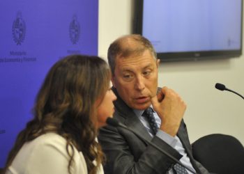 Gobierno evalúa aumento superior al 7% en combustibles apelando a “situación extraordinaria”