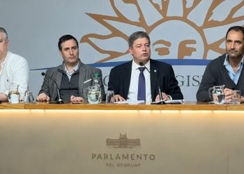 Oposición planteó al Parlamento una investigadora sobre la gestión de ASSE