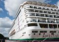 Alerta sanitaria en altamar: 1.700 pasajeros confinados en un crucero británico tras una muerte y un brote masivo