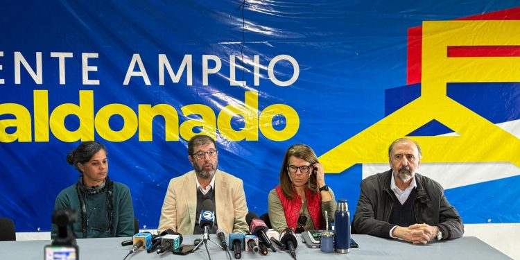 Fernando Pereira en Maldonado: “Queremos que la población compare promesas con resultados de gobierno”