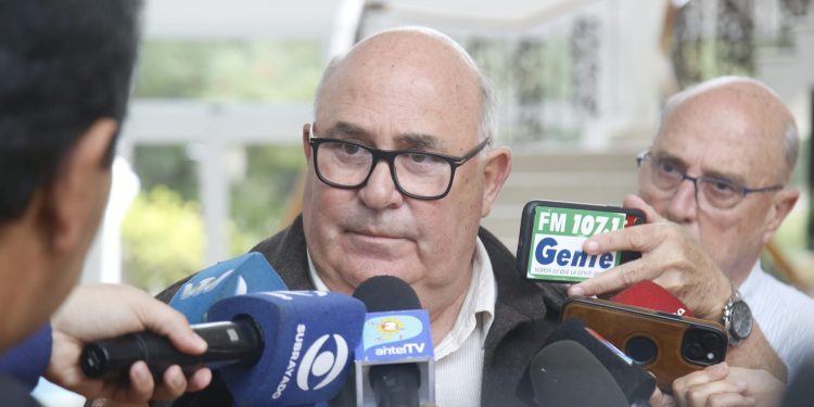 Bajas temperaturas: Abella confirmó coordinación y colaboración ante alerta de Instituto Uruguayo de Meteorología
