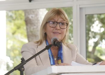Lustemberg aclaró que no pidió sesión secreta en el Senado y defendió la transparencia en torno a renuncias en Salud Pública