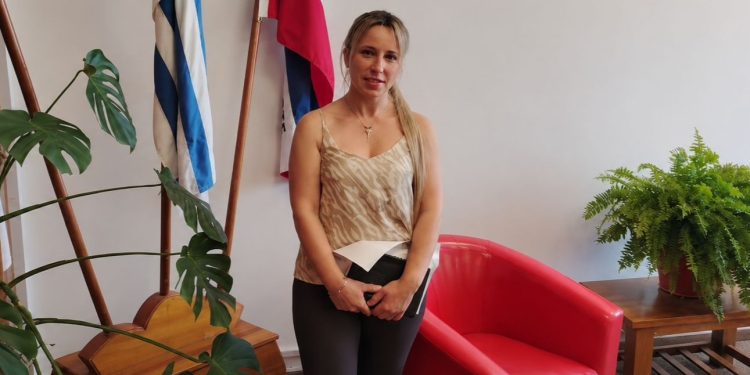 Natalia Araújo renunció a la Lista 939 del FA y se incorpora al sector Nueva Fuerza