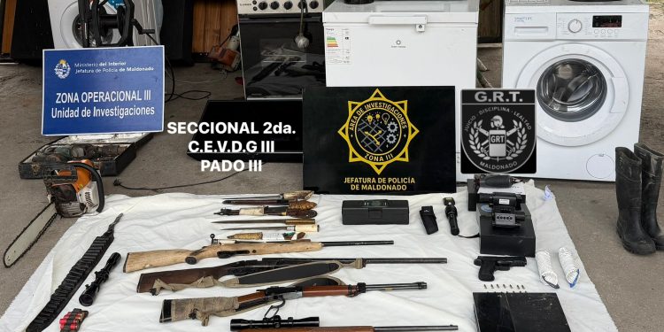 Golpe al delito en Maldonado: cuatro condenados tras allanamientos por armas, drogas y objetos robados