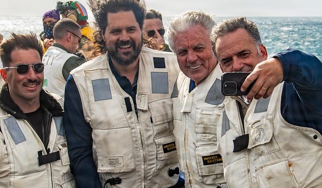 Comunistas dispusieron “renuncia inmediata” de jerarca que asumió “su error” al visitar portaaviones de EEUU