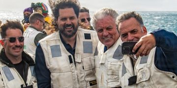 Comunistas dispusieron “renuncia inmediata” de jerarca que asumió “su error” al visitar portaaviones de EEUU