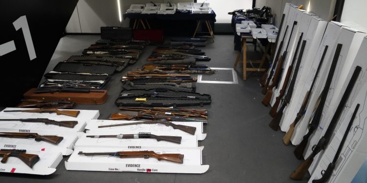 Incautaron más de 130 armas y 57.000 municiones en operativos en cinco departamentos: Maldonado en la lista