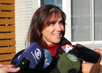 Presidenta de ANCAP defendió la exploración petrolera y afirmó que el gasoil “debería haber subido entre 60% y 80%”