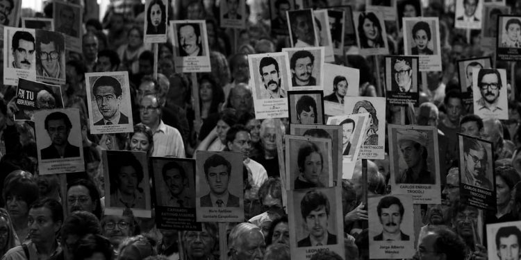 Frente Amplio convoca a marcha de hoy por desaparecidos y exige “respuestas”; familiares reclaman a Orsi que ordene a FFAA entregar información