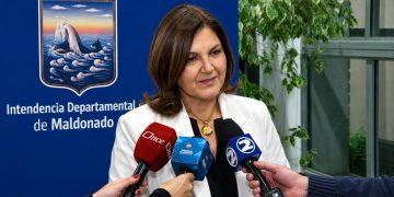 “Toda una vida”: Soledad Laguarda se retira de la Intendencia tras 37 años de carrera