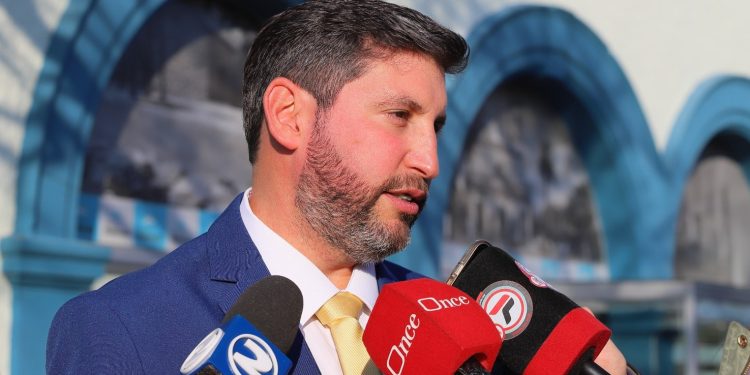 “Roperos solidarios” funcionan en distintos puntos de Maldonado