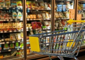 Por primera vez desde 2023 cayeron ventas en comercios entre enero y marzo