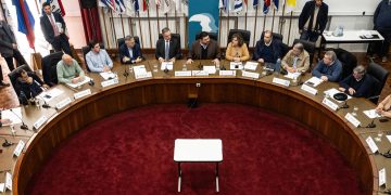 Congreso de Intendentes aprobó compra de Portland y combustibles a Ancap, en medio de polémicas